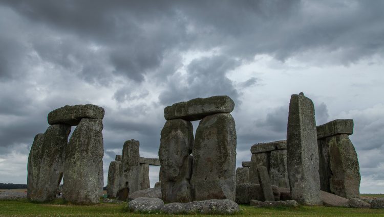 How The Stonehenge Is The Place Of An Attraction For People?