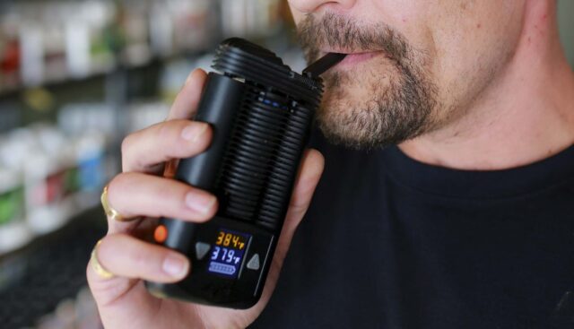 What Are The Factors That Help In Choosing The Best Vaporizer?